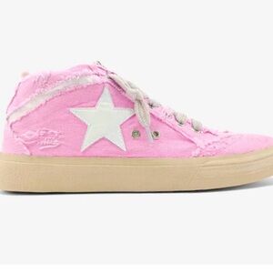 Shu Shop Paulina Baby Pink‎ Mid Top Sneakers with Star Design Size 10 NWOB